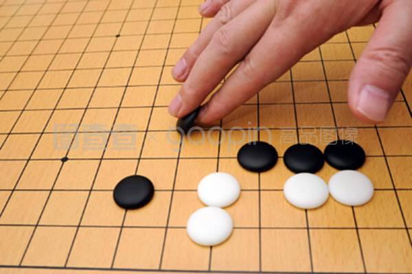 玩围棋游戏